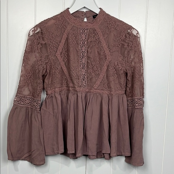American Eagle Womens Top XS Dusty Pink Lace Bodice Button Up Back Bell Sleeves - Picture 1 of 14
